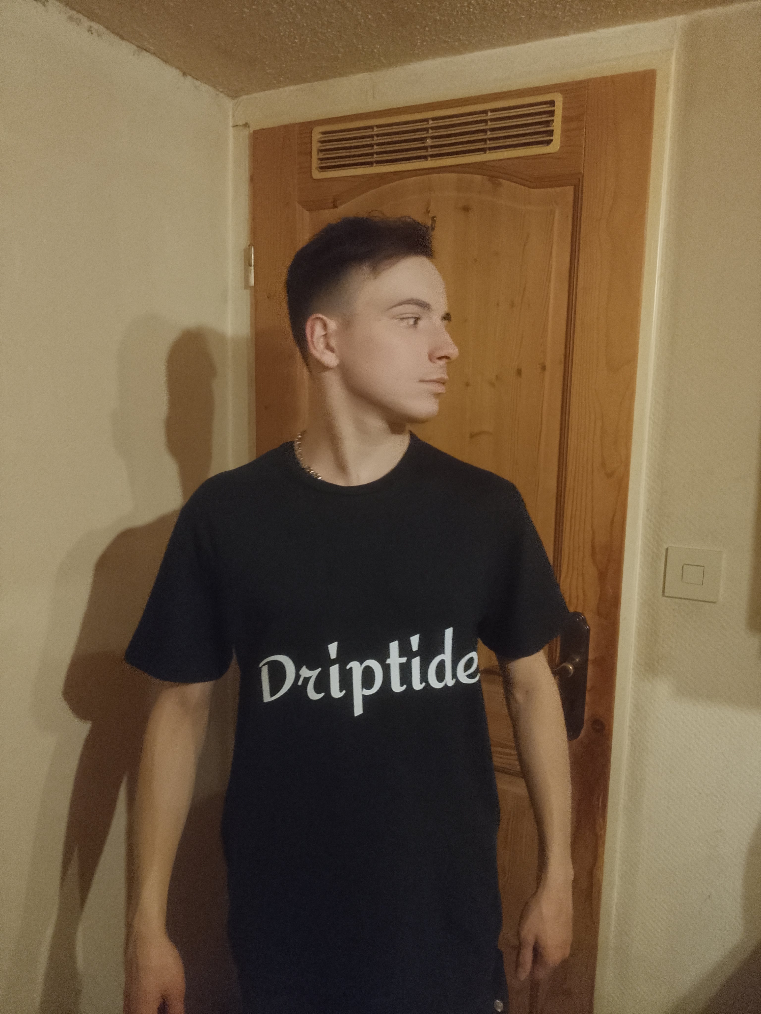 Kurzärmeliges Unisex-T-Shirt Driptide